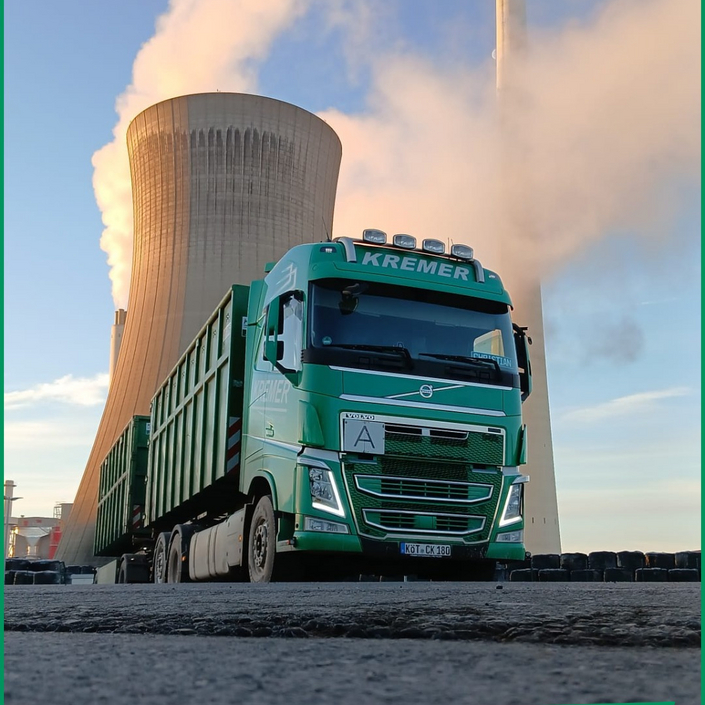 ♻️ Vom Kohlestaub zur Kreislaufenergie. 🔋
Früher Kohlekraftwerk – heute moderne Energieerzeugung:
Christian war am... ♻️ Vom Kohlestaub zur Kreislaufenergie. 🔋
Früher Kohlekraftwerk – heute moderne Energieerzeugung:
Christian war am...