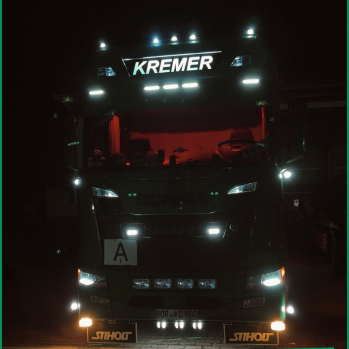 📸 Einen Tag mit Alex unterwegs. 🚛
Zwischen Ladung, Strecke und kleinen Momenten – so sieht es aus, wenn das #greenteam... 📸 Einen Tag mit Alex unterwegs. 🚛
Zwischen Ladung, Strecke und kleinen Momenten – so sieht es aus, wenn das #greenteam...